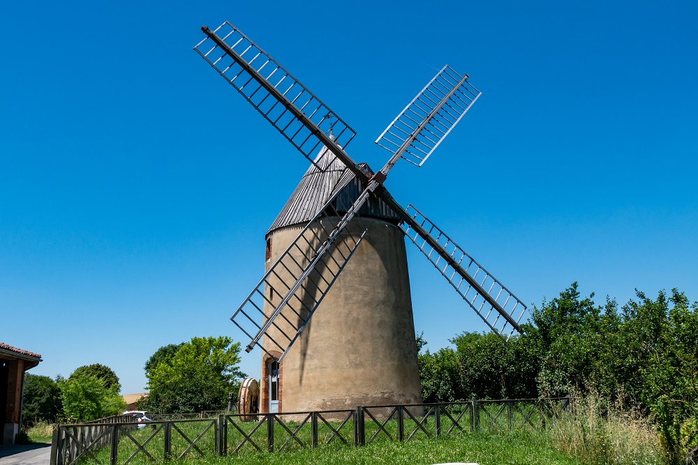 Montbrun-Lauragais-Moulin.jpg