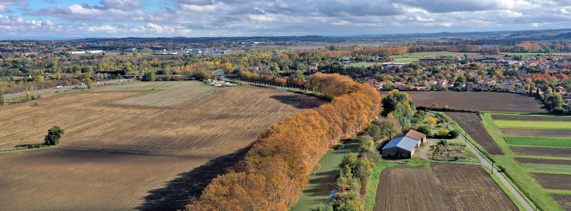 Vue du canal du midi et de la plaine du sud du territoire du Sicoval